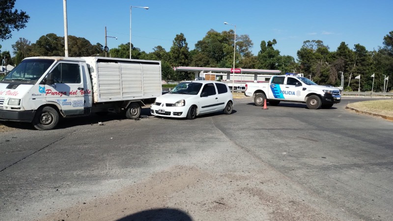 Choque en la rotonda de Rivadavia y Ruta 226